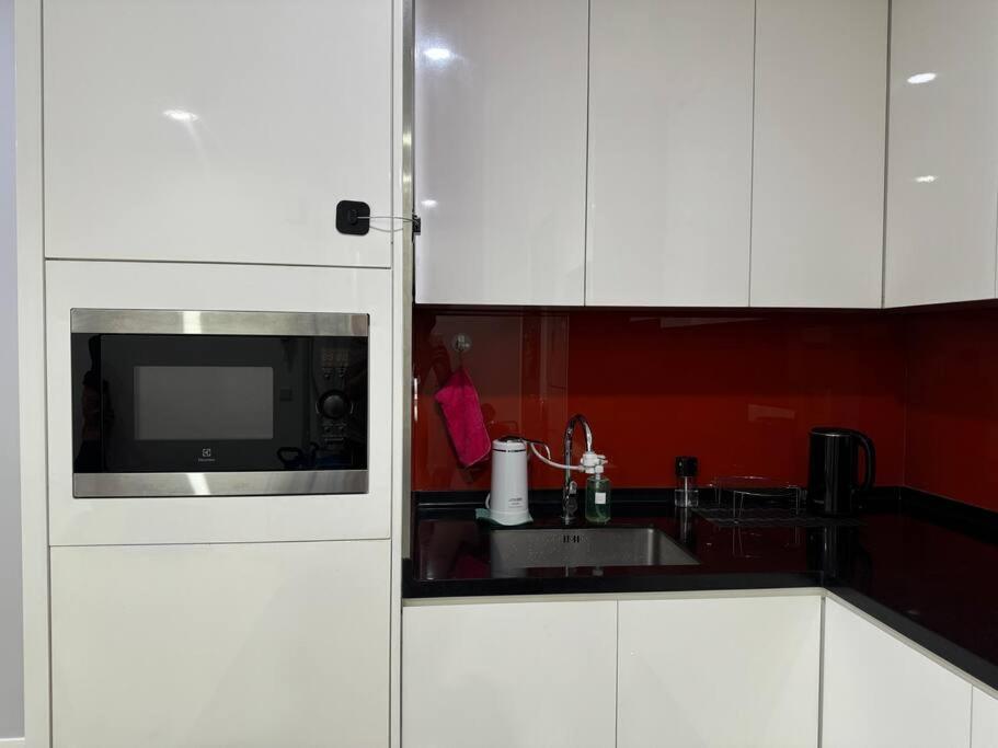 Apartment Arcoris Mont Kiara By Deurban *